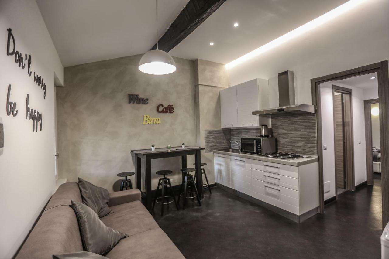 Stylish Apartment Near Duomo Милан Экстерьер фото