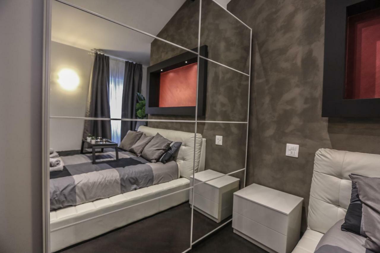 Stylish Apartment Near Duomo Милан Экстерьер фото