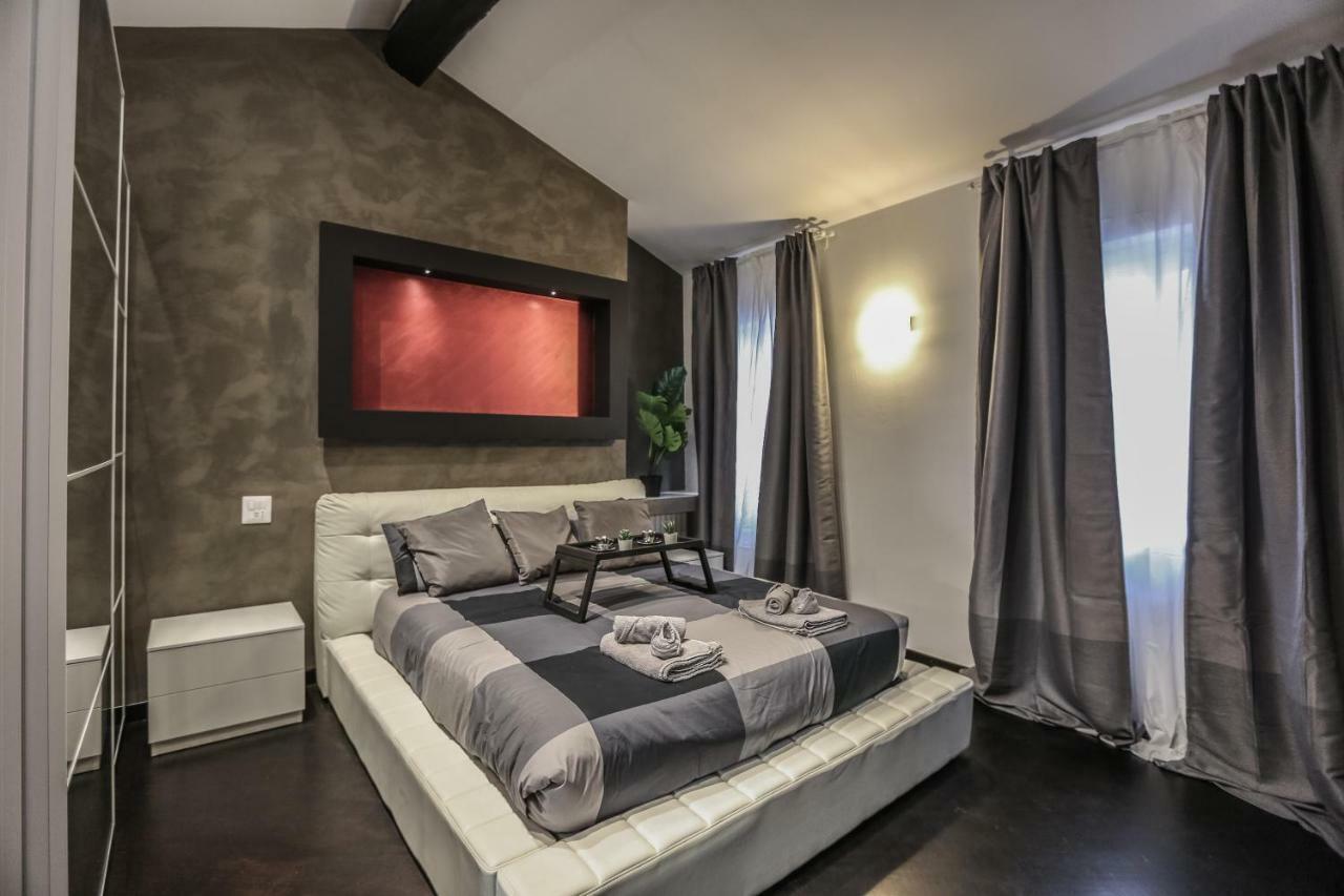 Stylish Apartment Near Duomo Милан Экстерьер фото